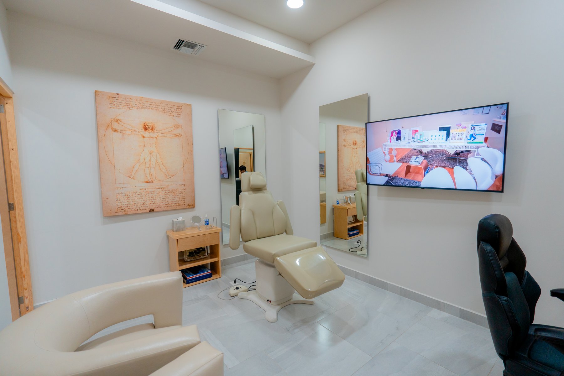 Consultation room at Cabo Plastic Surgery