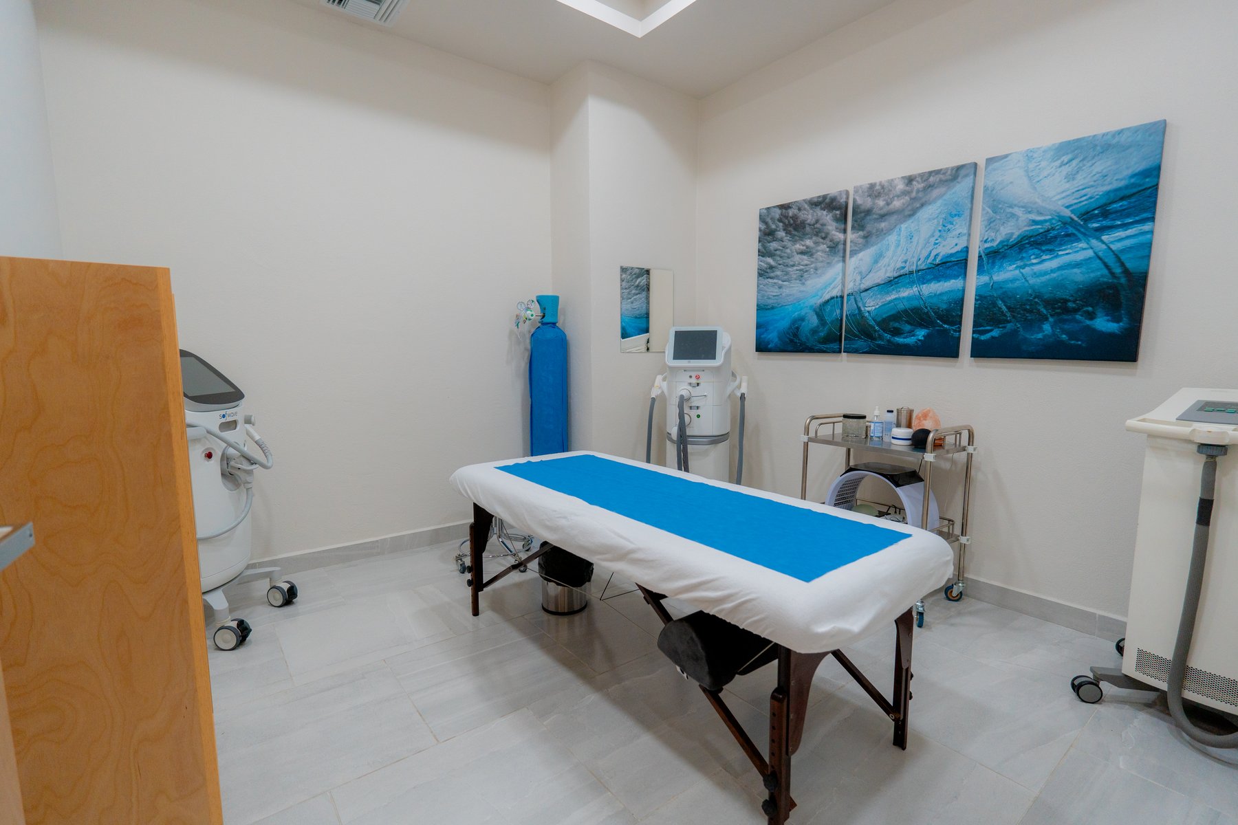 Laser and skin technology treatment room